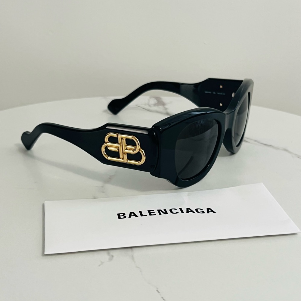 Balenciaga BB Logo Sunglasses - Picture 3 of 8